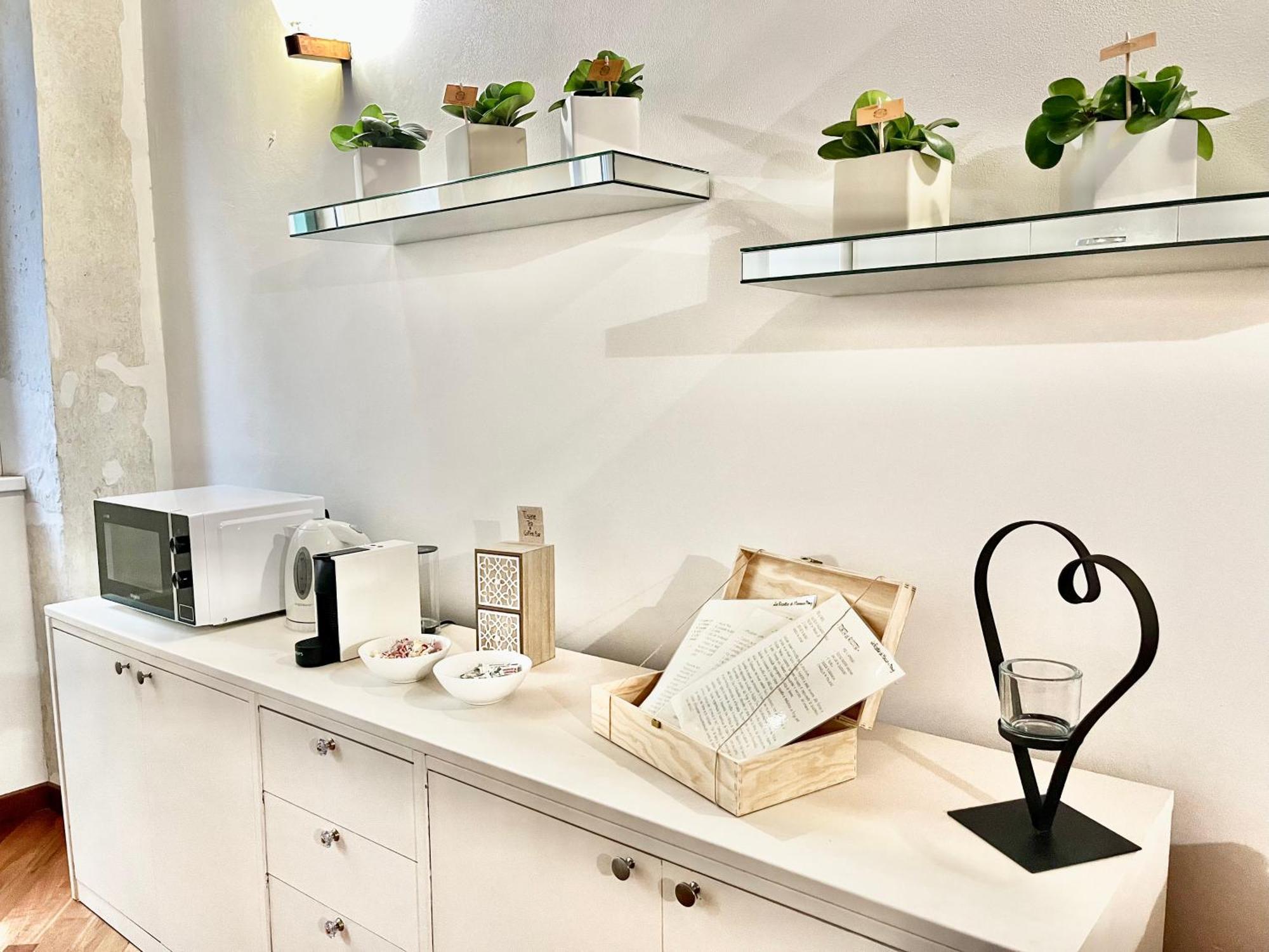 Magnolia Home - Piazza Delle Erbe Verona Bagian luar foto